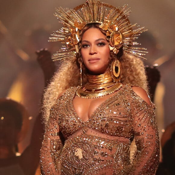 Beyoncé compartilhou fotos da passagem pela Europa em seu site oficial