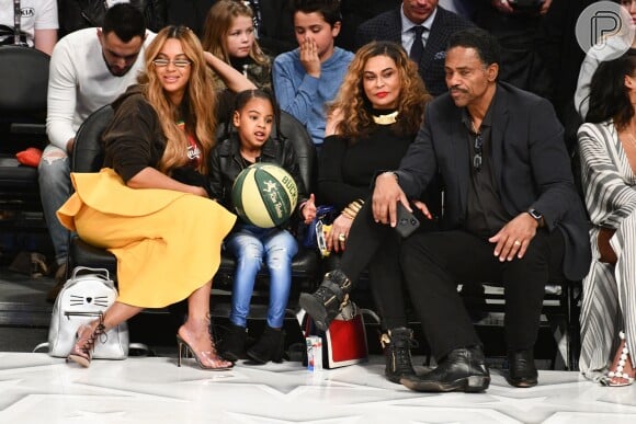Beyoncé é mãe de Blue Ivy, de seis anos, e dos gêmeos Rumi e Sir, de um