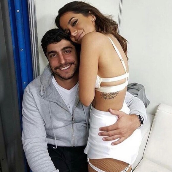 Anitta fez uma homenagem ao marido, Thiago Magalhães: 'Minha metade da laranja fica mais velho amanhã... E mais lindo, por fora e por dentro'