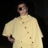 Pabllo Vittar usou look com recortes amarelo da marca Rocio Canvas