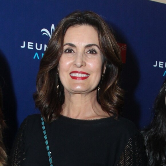 Fátima Bernardes está curtindo férias com as filhas