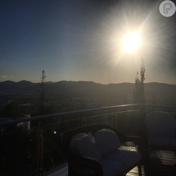 André Marques postou uma foto com o visual de Ibiza, em seu Instagram