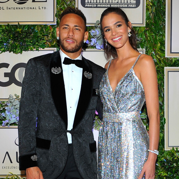 Bruna Marquezine não se arrepende das escolhar feitas em sua carreira e vida pessoal