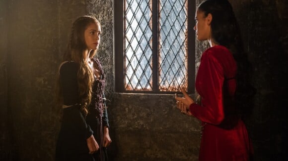 'Deus Salve o Rei': Amália revela a Catarina que são irmãs.'Filhas do mesmo pai'