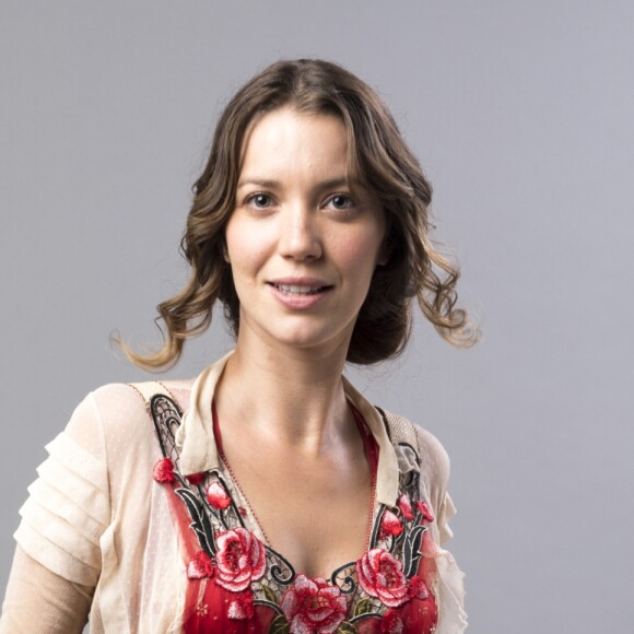 Elisabeta (Nathalia Dill) se empolga com plano de casamento surpresa de Ernesto (Rodrigo Simas) nos próximos capítulos da novela 'Orgulho e Paixão': 'Minha nossa, que lindo!'