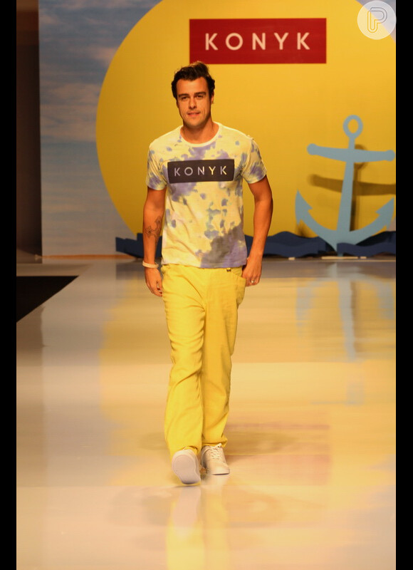Joaquim Lopes desfilou na semana de mode de Vitória, no Espírito Santo, nesta quarta-feira, 30 de julho de 2014