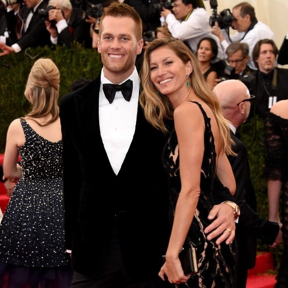 Tom Brady espalhou velas e pétalas de rosas para pedir Gisele Bündchen em casamento