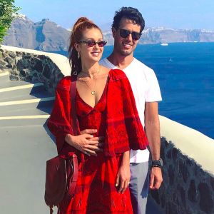 Marina Ruy Barbosa viaja de férias com o marido, Xande Negrão