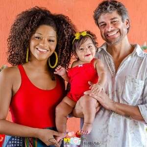 Juliana Alves e Ernani Nunes compartilham com fãs a rotina com Yolanda, de 10 meses