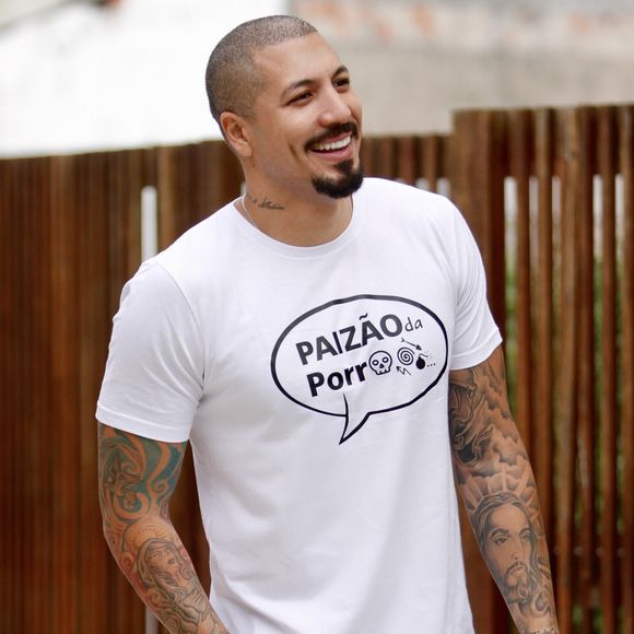 Fernando Medeiros divulgou o lançamento de sua linha de camisetas criada em parceria com a Dimona