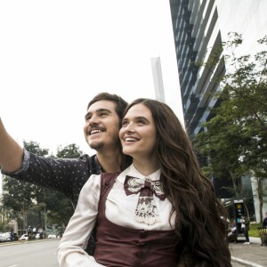 Nicolas Prattes e Juliana Paiva vêm sendo apontados como casal há um mês 