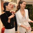 Camila Queiroz e  Tay Ravelli curtiram  chá de lingerie da atriz nesta sexta-feira, 10 de agosto de 2018