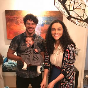 Débora Nascimento e José Loreto fazem primeira viagem com a filha, Bella, em 11 de agosto de 2018