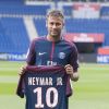 Neymar abriu o placar no jogo do PSG contra o Caen