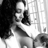 Débora Nascimento leva Bella, sua filha de 4 meses com José Loreto, para seus compromissos profissionais