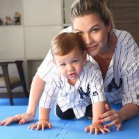 Andressa Suita combina look com filho Gabriel e usa camisa de time de baseball