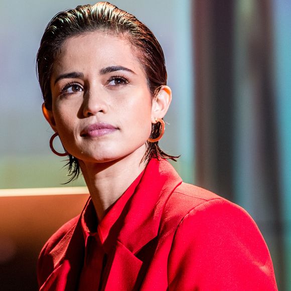 Nanda Costa revelou primeira namorada à mãe pelo telefone: 'Ela desligou'