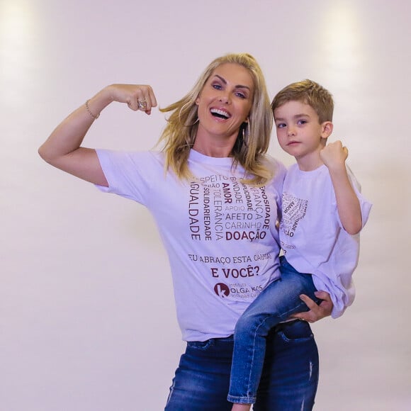 Ana Hickmann é mãe do pequeno Alexandre Jr., de 4 anos