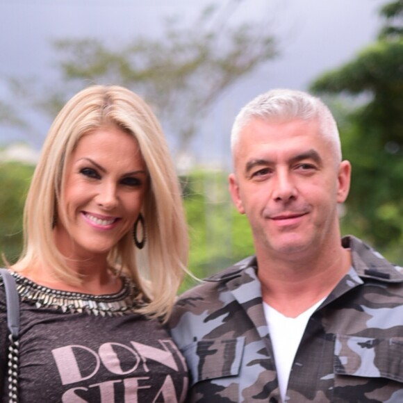 'Minha primeira tatuagem ficou incrível!', comemorou Ana Hickmann