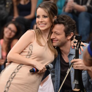 Sandy e marido, Lucas Lima, foram elogiados pela educação que dão ao filho