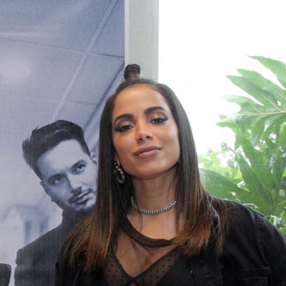 Anitta reservou 2018 para singles solo: 'As músicas serão em outros idiomas'