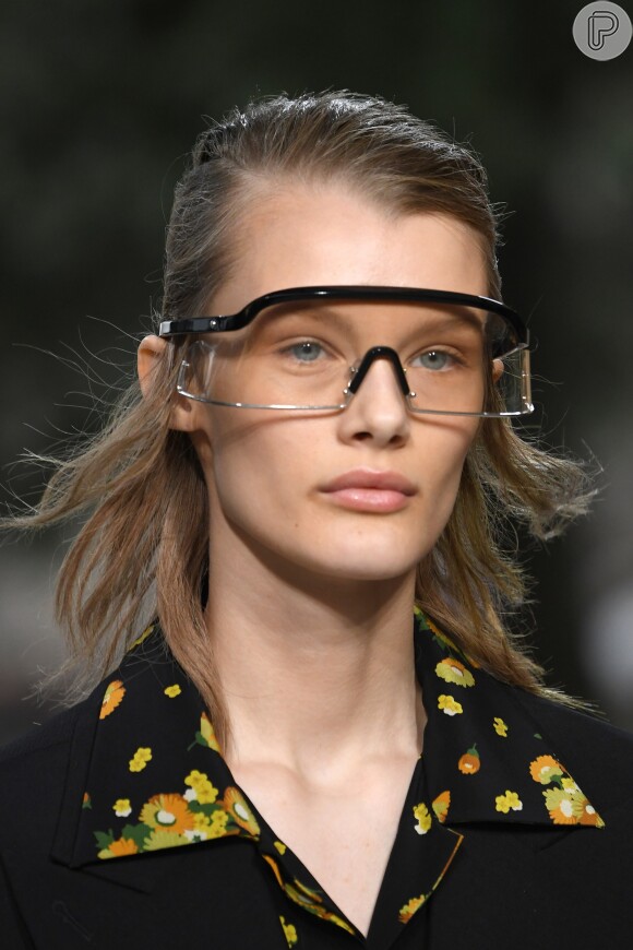 Futurismo de volta à moda: óculos da Dior