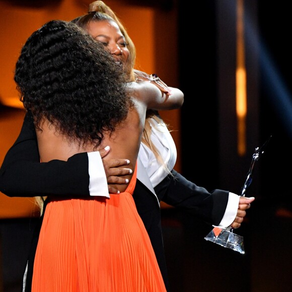 Naomi Campbell abraça Queen Latifah