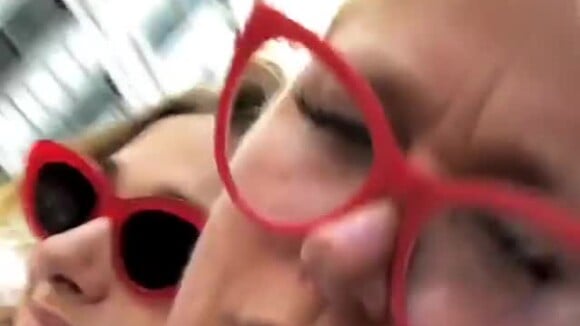 Sasha Meneghel e Xuxa se divertiram juntas por Nova York em vídeo publicado pela jovem nesta terça-feira (28)