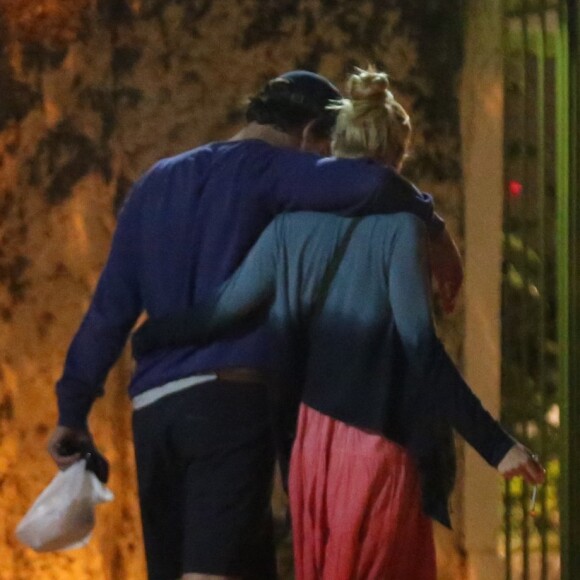 Romulo Neto revelou estar vivendo um romance com Pâmela Tomé: 'Nós estamos nos conhecendo cada vez mais'