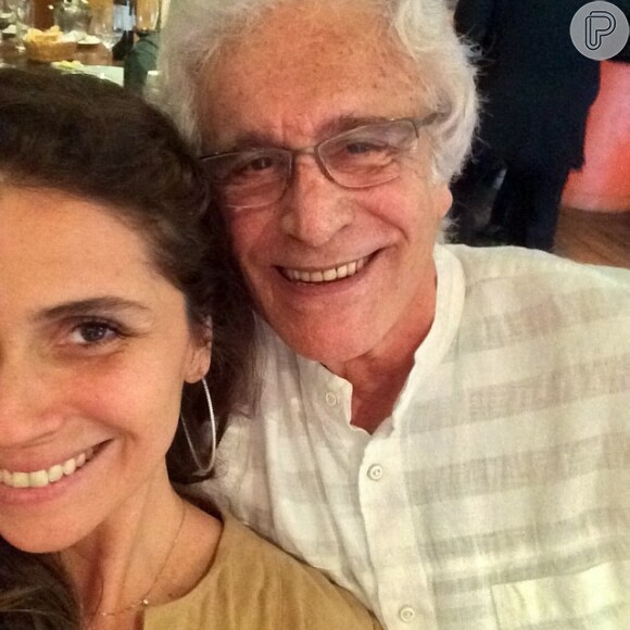 Giovanna Antonelli também aproveitou o dia e homenageou seu pai através do instagram