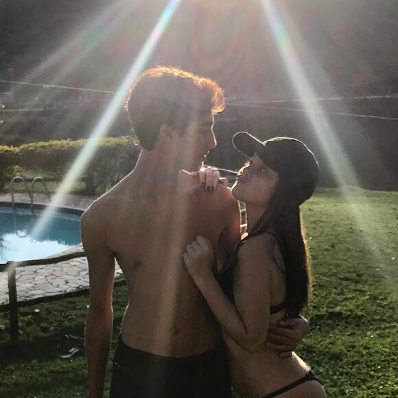 Mel Maia curtiu viagem com namorado e mostrou foto do casal no Instagram neste domingo, 9 de setembro de 2018