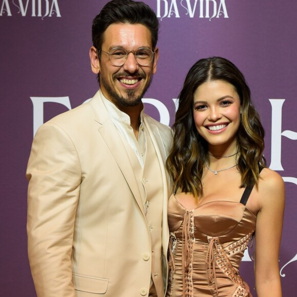 'Não estamos junto. É uma menina de 21 anos', disse João Vicente de Castro sobre o rumor de romance com Vitória Strada