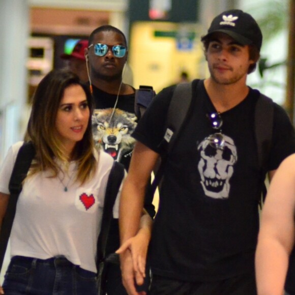 'Eu te amo! Obrigado por ser minha companheira e as vezes me usar como empregado, me ensina sobre humildade e empatia', escreveu Rafael Vitti