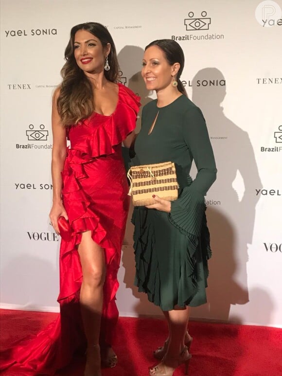 Patrícia Poeta com Patricia Lobaccarono, presidente da Brazil Foundation, no evento de gala em Nova York