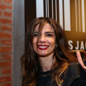 Luciana Gimenez zombou de Lucas Jagger: 'Eu gosto que seu apartamento está bem decorado, heim. Uma cadeira'