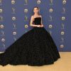 Os looks do tapete vermelho do Emmy Awards, que rolou nesta segunda-feira, 17 de setembro de 2018. A atriz Angela Sarafyan apostou no look volumoso de Christian Siriano