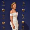 A maravilhosa Scarlett Johansson apostou num branco ajusatdo da Balmain