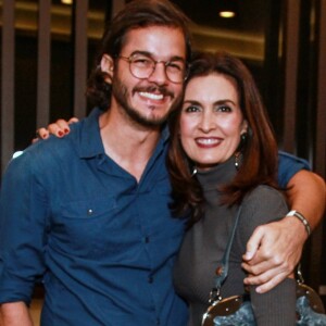 Fátima Bernardes atualmente namora o advogado Túlio Gadêlha