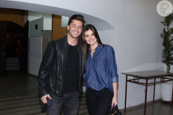 Camila Queiroz, casada com Klebber Toledo, ainda não tem planos de aumentar a família com o ator