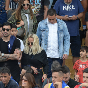 Rafaella Santos deslocou o ombro durante jogo do Brasil na Copa do Mundo da Rússia