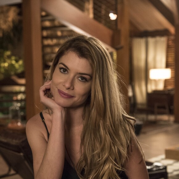 Alinne Moraes está animada para viver mais uma vilã em sua carreira