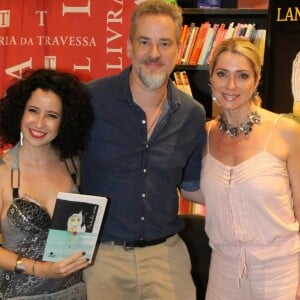 Letícia Spiller foi prestigiada por Dan Stulbach no lançamento do livro 'Mais de Mim'