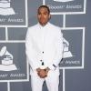 Chris Brown foi prestigiar a namorara e perdeu um Grammy para Frank Ocean, com quem brigou recentemente