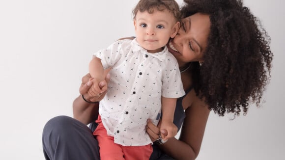 Sheron Menezzes comemora 11 meses do filho com ensaio fofo: 'Não cresce rápido'