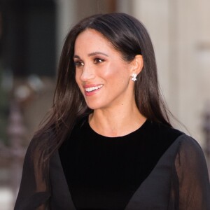 Meghan Markle voltou a apostar em uma maquiagem básica e iluminada