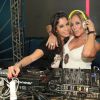 Susana Vieira brincou com a DJ Helen Sancho no Baile da Favorita