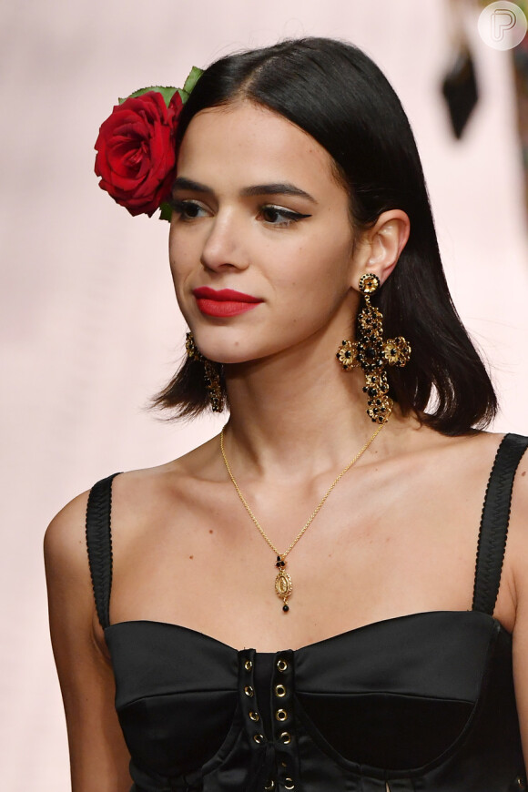 Bruna Marquezine desfilou para a grife Dolce & Gabbana na Semana de Moda de Milão