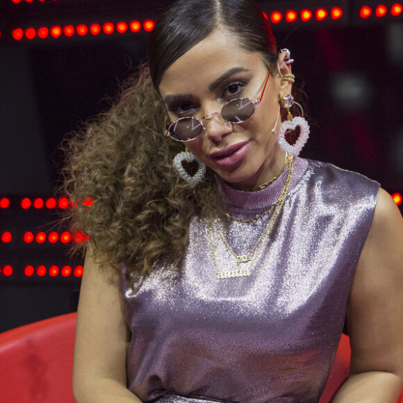 Anitta estreou como jurada do 'La Voz México' neste domingo, 30 de setembro de 2018