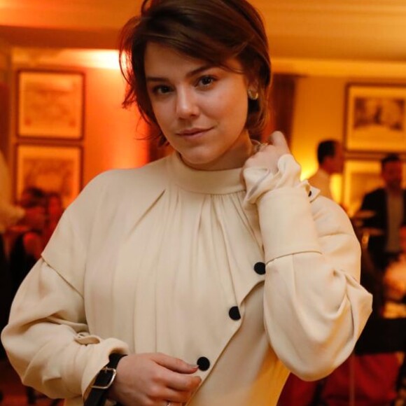 Alice Wegmann prestigiou o desfile da Louis Vuitton na Semana de Moda de Paris, na França, nesta terça-feira, 2 de outubro de 2018