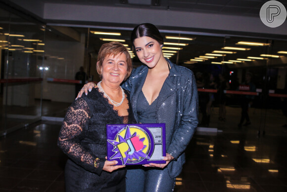 Vivian Amorim ganhou o prêmio de Melhor Apresentadora do Prêmio Jovem Brasileiro